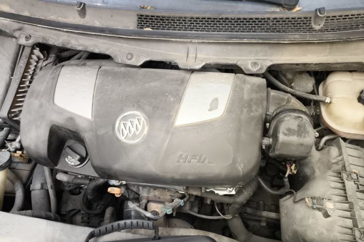 Used Buick GL8 2011 3.0L XT Luxury Business Flagship Edition Engine Bay