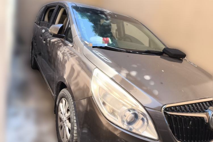 Used Buick GL8 2011 3.0L XT Luxury Business Flagship Edition Front Right 45 Deg