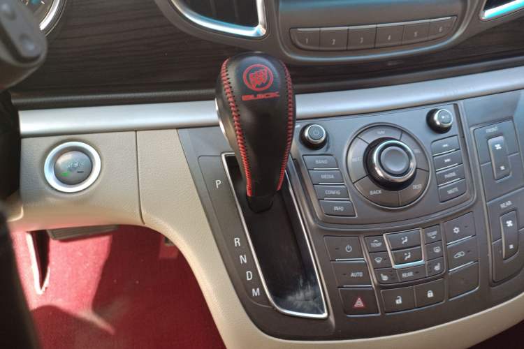 Used Buick GL8 2011 3.0L XT Luxury Business Flagship Edition Gear Lever