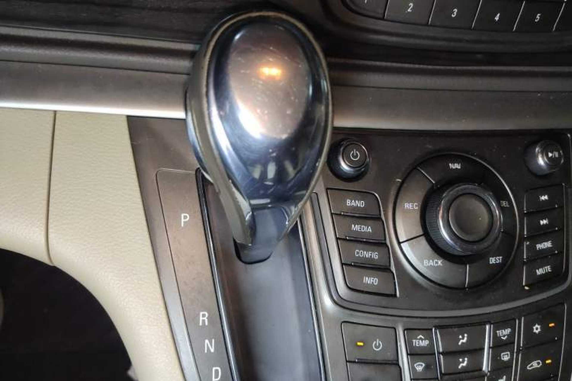 Used Buick GL8 2011 3.0L XT Luxury Business Flagship Edition Gear Lever