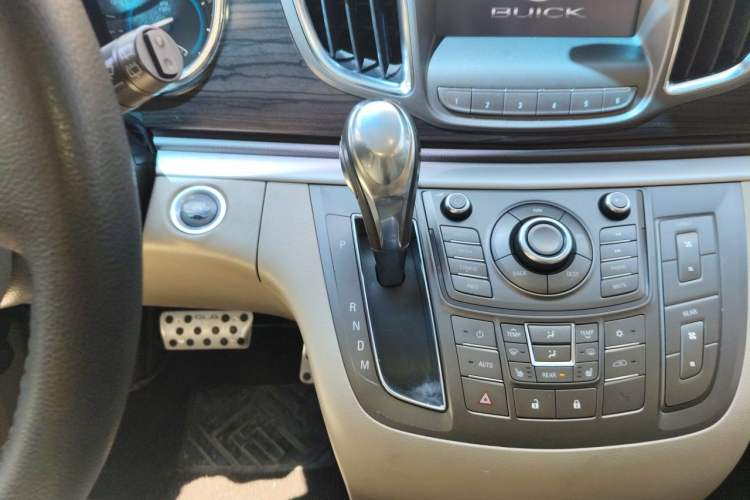 Used Buick GL8 2011 3.0L XT Luxury Business Flagship Edition Gear Lever