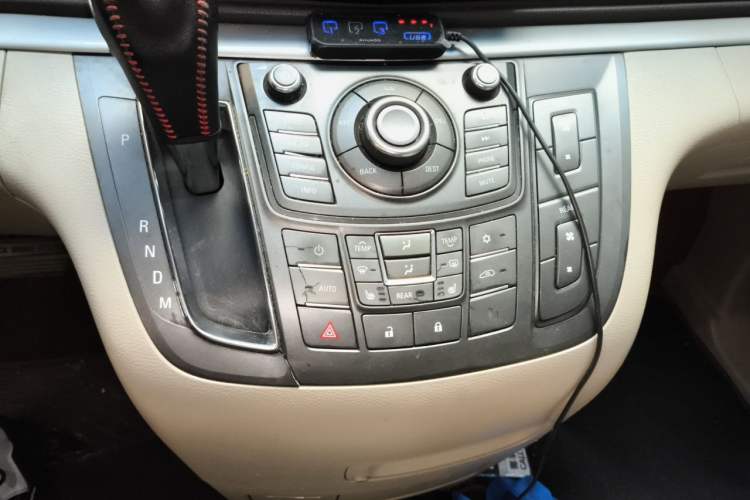 Used Buick GL8 2011 3.0L XT Luxury Business Flagship Edition Gear Lever