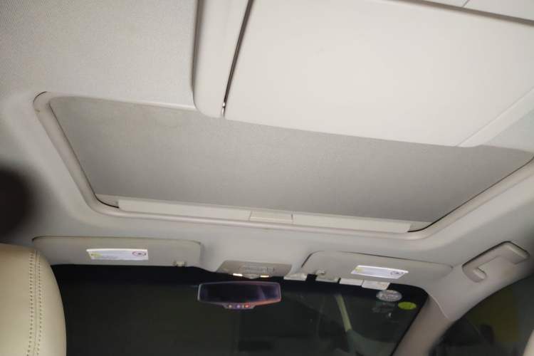 Used Buick GL8 2011 3.0L XT Luxury Business Flagship Edition Headliner
