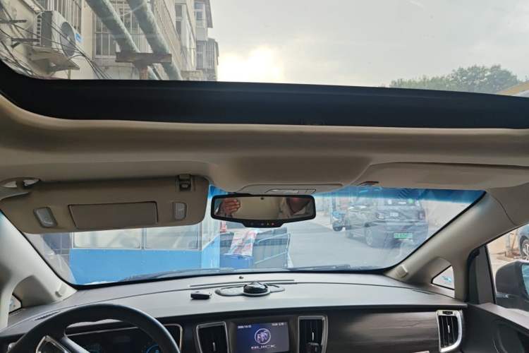 Used Buick GL8 2011 3.0L XT Luxury Business Flagship Edition Headliner