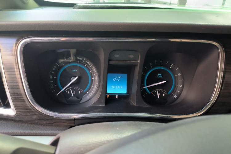 Used Buick GL8 2011 3.0L GT Luxury Business Haoya Edition Instrument Cluster