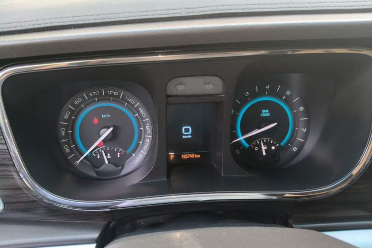 Used Buick GL8 2011 3.0L XT Luxury Business Flagship Edition Instrument Cluster