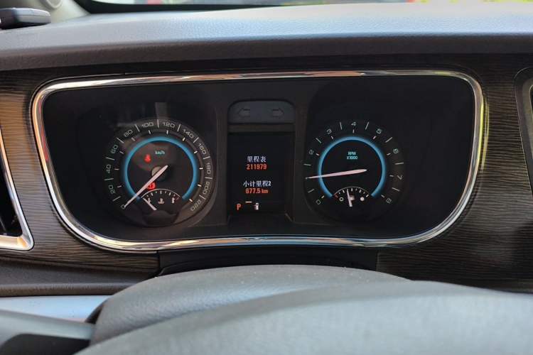 Used Buick GL8 2011 2.4L LT Executive Edition Instrument Cluster