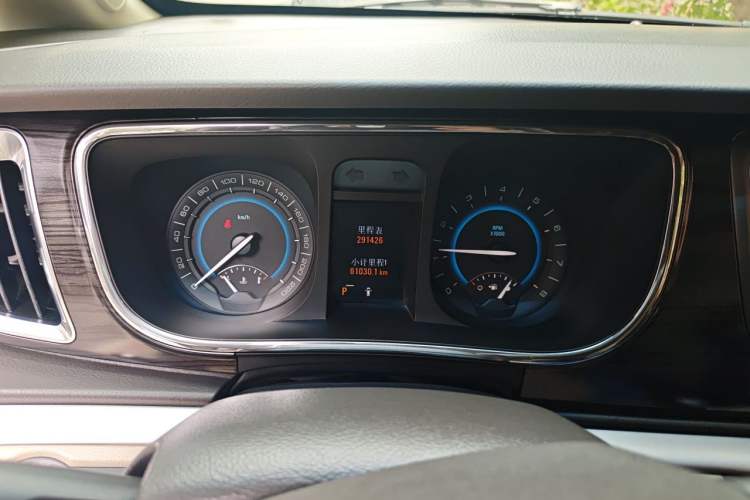 Used Buick GL8 2011 3.0L GT Luxury Business Haoya Edition Instrument Cluster