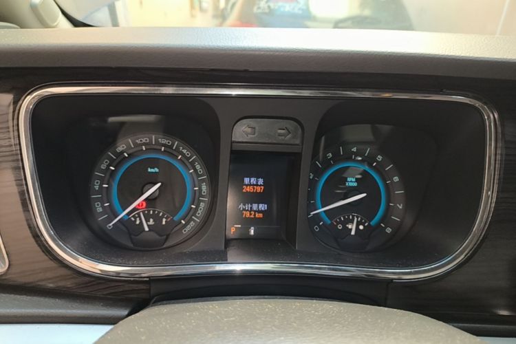 Used Buick GL8 2011 3.0L XT Luxury Business Flagship Edition Instrument Cluster