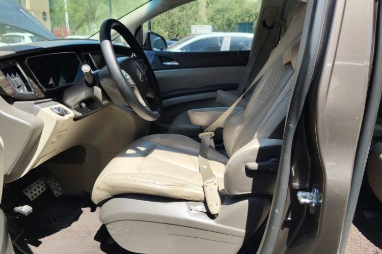 Used Buick GL8 2011 3.0L XT Luxury Business Flagship Edition Left Front Seat