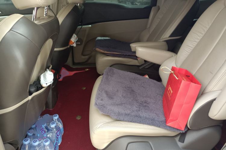 Used Buick GL8 2011 3.0L XT Luxury Business Flagship Edition Left Rear Seat