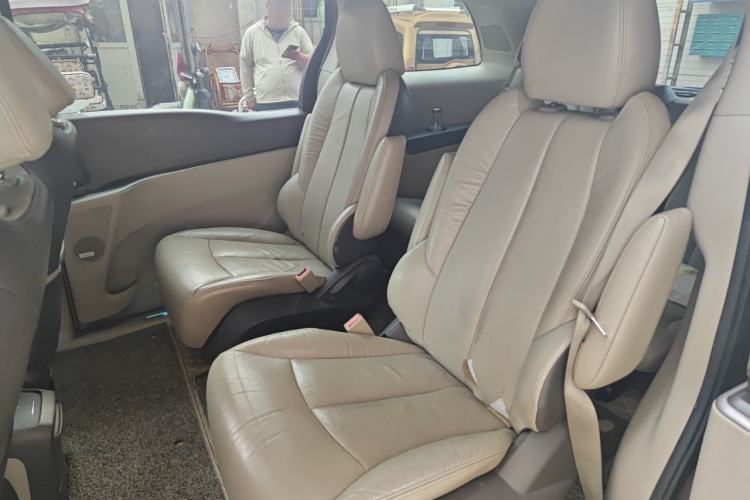 Used Buick GL8 2011 3.0L XT Luxury Business Flagship Edition Left Rear Seat