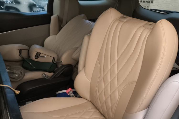 Used Buick GL8 2011 3.0L XT Luxury Business Flagship Edition Left Rear Seat
