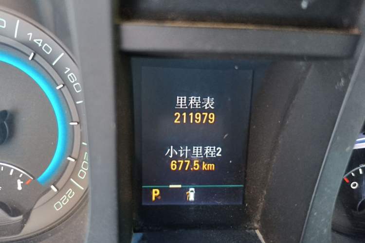 Used Buick GL8 2011 2.4L LT Executive Edition Odometer Close Up