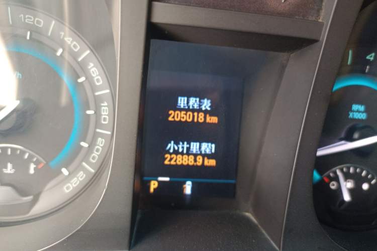 Used Buick GL8 2011 3.0L XT Luxury Business Flagship Edition Odometer Close Up
