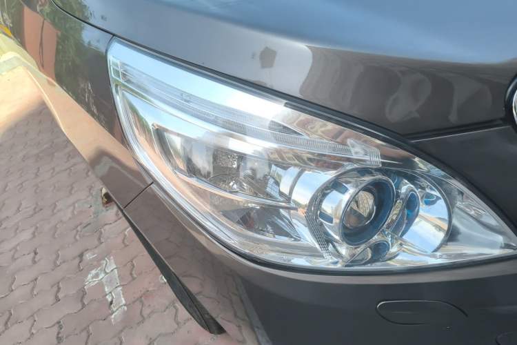 Used Buick GL8 2011 3.0L XT Luxury Business Flagship Edition Right Front Headlight