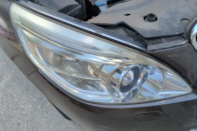 Used Buick GL8 2011 2.4L LT Executive Edition Right Front Headlight