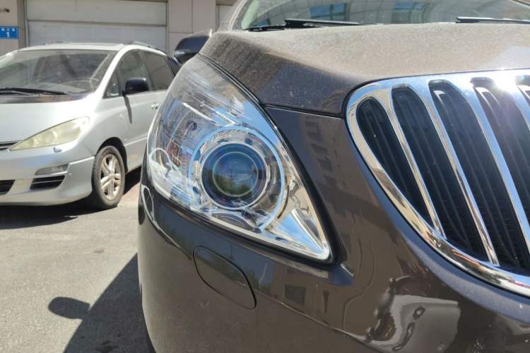 Used Buick GL8 2011 3.0L XT Luxury Business Flagship Edition Right Front Headlight