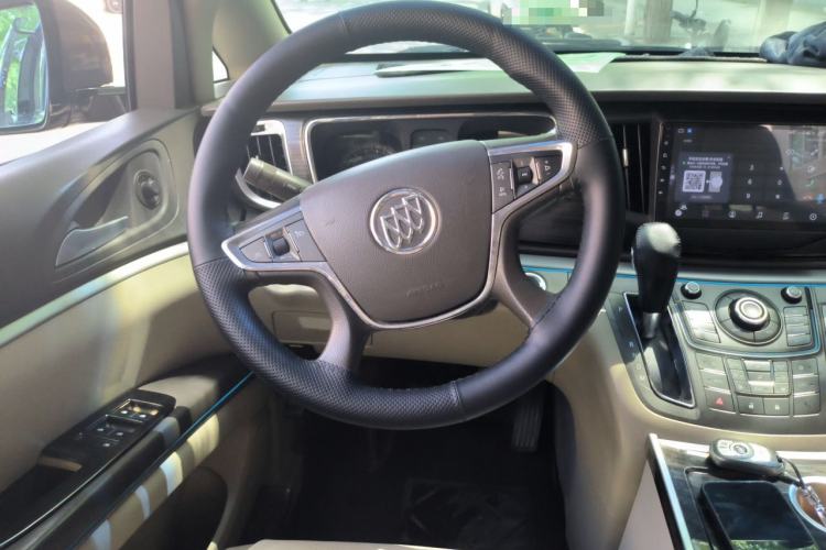 Used Buick GL8 2011 3.0L GT Luxury Business Haoya Edition Steering Wheel