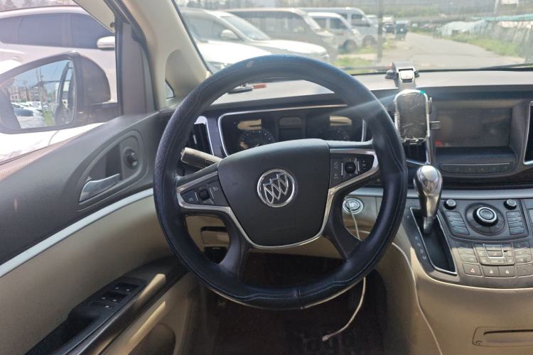 Used Buick GL8 2011 3.0L GT Luxury Business Haoya Edition Steering Wheel