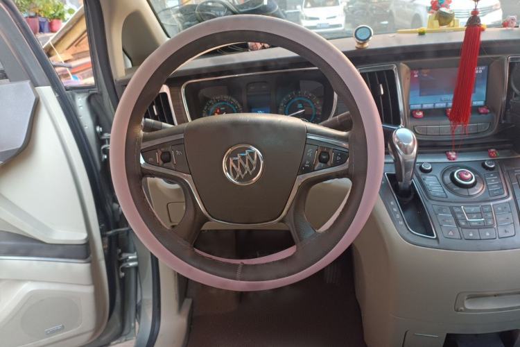 Used Buick GL8 2011 3.0L XT Luxury Business Flagship Edition Steering Wheel