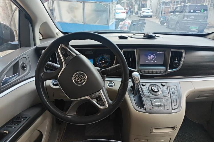 Used Buick GL8 2011 3.0L XT Luxury Business Flagship Edition Steering Wheel