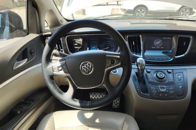 Used Buick GL8 2011 3.0L XT Luxury Business Flagship Edition Steering Wheel