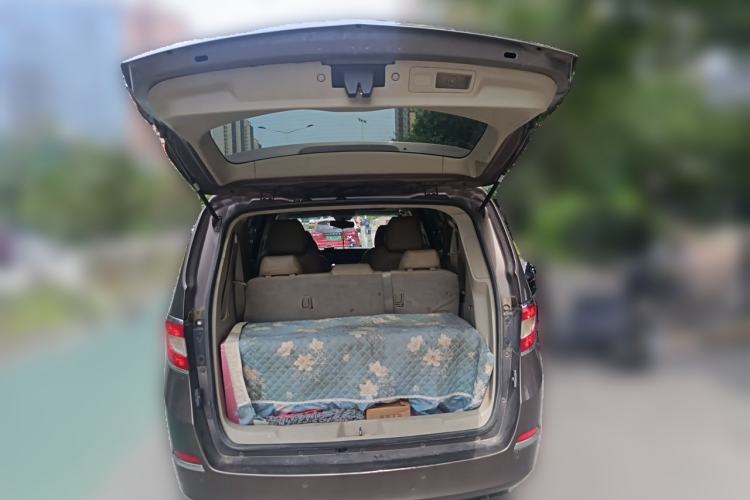 Used Buick GL8 2011 2.4L LT Luxury Business Executive Edition Trunk