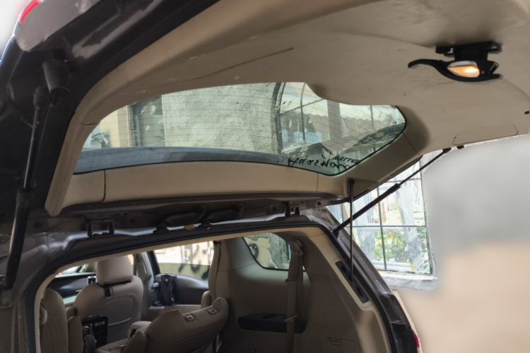 Used Buick GL8 2011 3.0L XT Luxury Business Flagship Edition Trunk