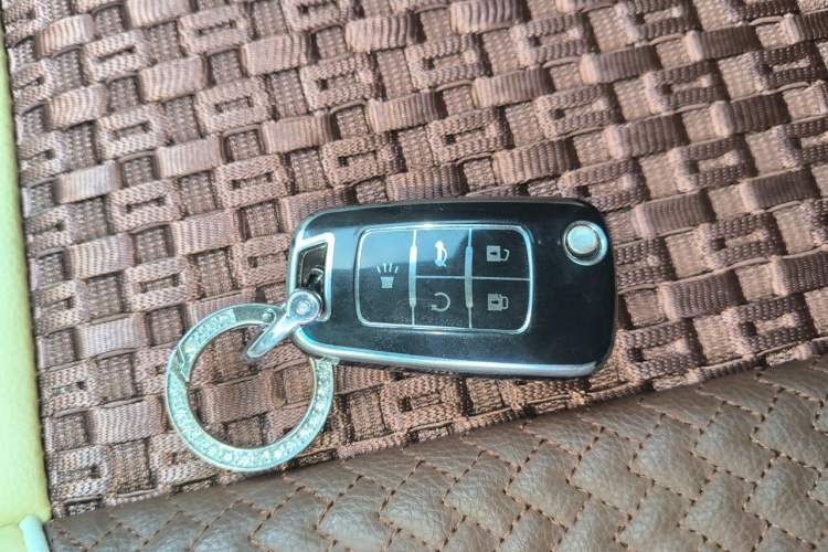 Used Buick GL8 2011 3.0L XT Luxury Business Flagship Edition Vehicle Key