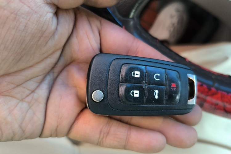 Used Buick GL8 2011 2.4L LT Executive Edition Vehicle Key