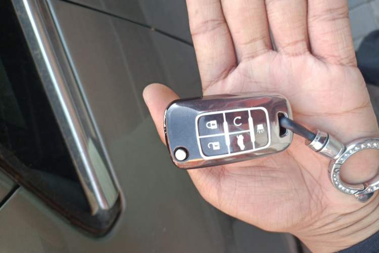 Used Buick GL8 2011 3.0L XT Luxury Business Flagship Edition Vehicle Key