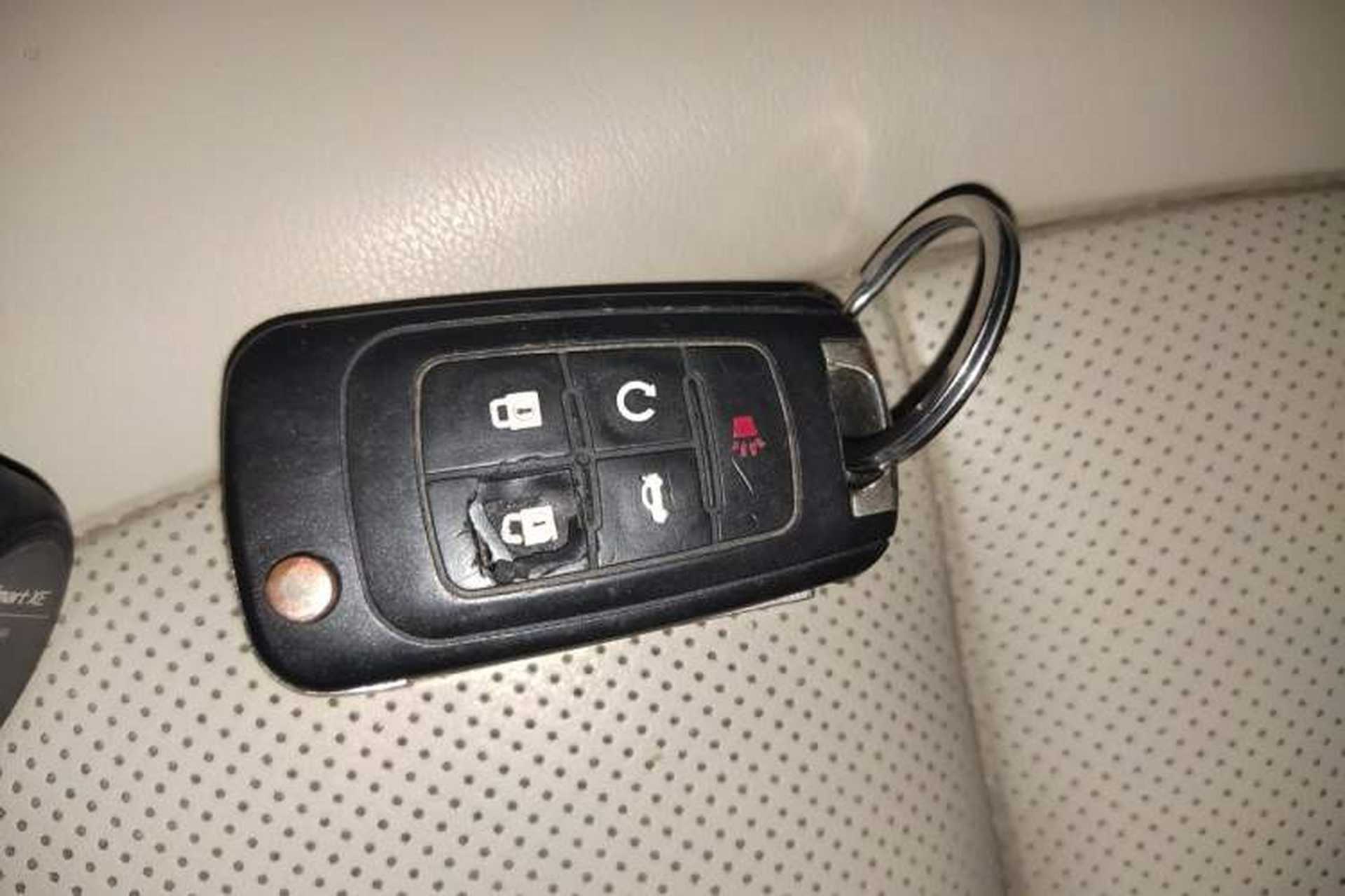 Used Buick GL8 2011 3.0L XT Luxury Business Flagship Edition Vehicle Key