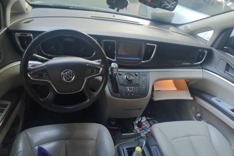 Used Buick GL8 2011 3.0L XT Luxury Business Flagship Edition Center Console