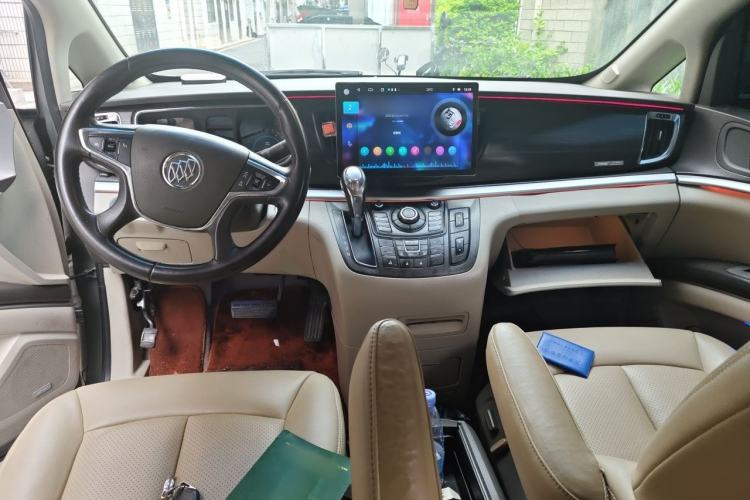 Used Buick GL8 2011 3.0L XT Luxury Business Flagship Edition Center Console