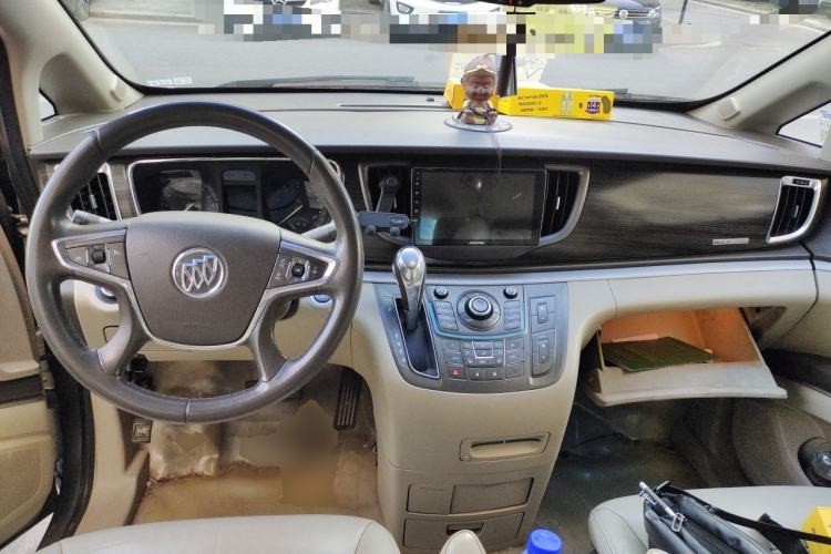 Used Buick GL8 2011 3.0L GT Luxury Business Haoya Edition Center Console