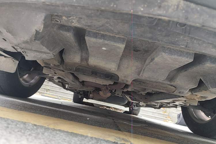 Used Buick GL8 2011 3.0L XT Luxury Business Flagship Edition Chassis Front