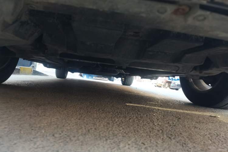 Used Buick GL8 2011 3.0L XT Luxury Business Flagship Edition Chassis Front