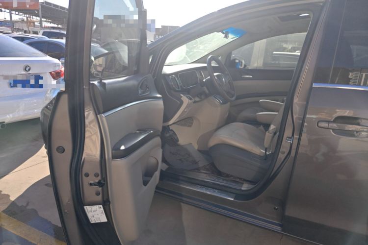 Used Buick GL8 2011 2.4L CT Luxury Business Comfort Edition Driver Seat