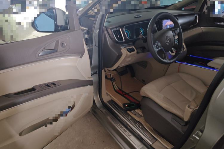 Used Buick GL8 2011 3.0L GT Luxury Business Haoya Edition Driver Seat