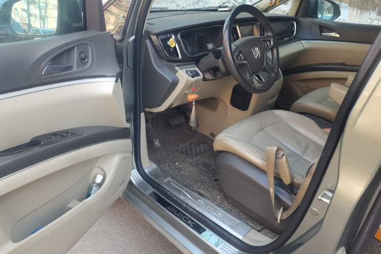 Used Buick GL8 2011 3.0L XT Luxury Business Flagship Edition Driver Seat