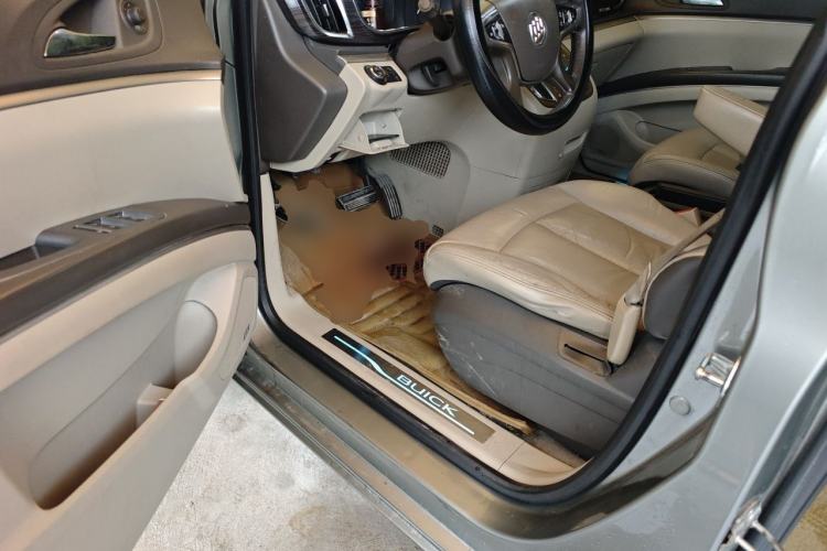 Used Buick GL8 2011 3.0L XT Luxury Business Flagship Edition Driver Seat