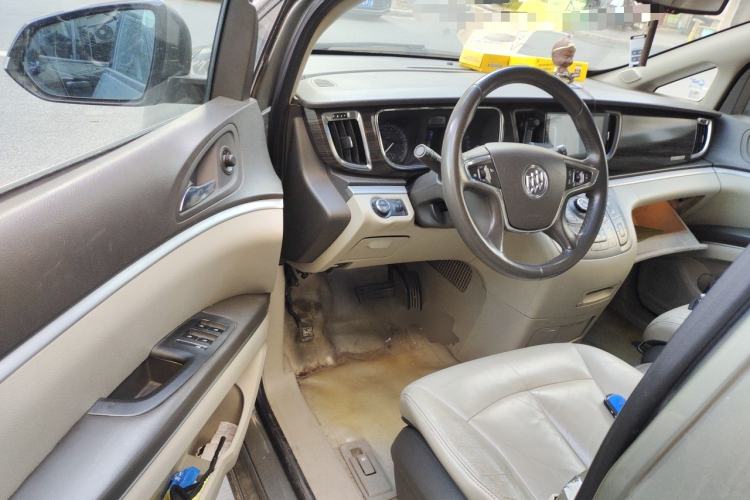 Used Buick GL8 2011 3.0L GT Luxury Business Haoya Edition Driver Seat