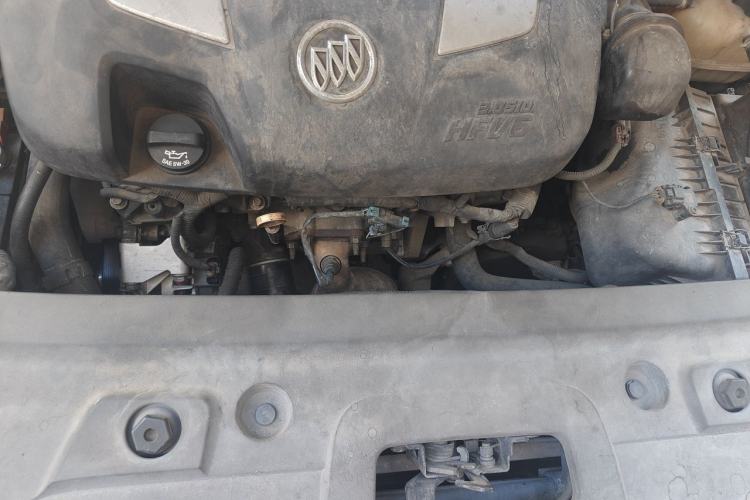 Used Buick GL8 2011 3.0L GT Luxury Business Haoya Edition Engine Bay
