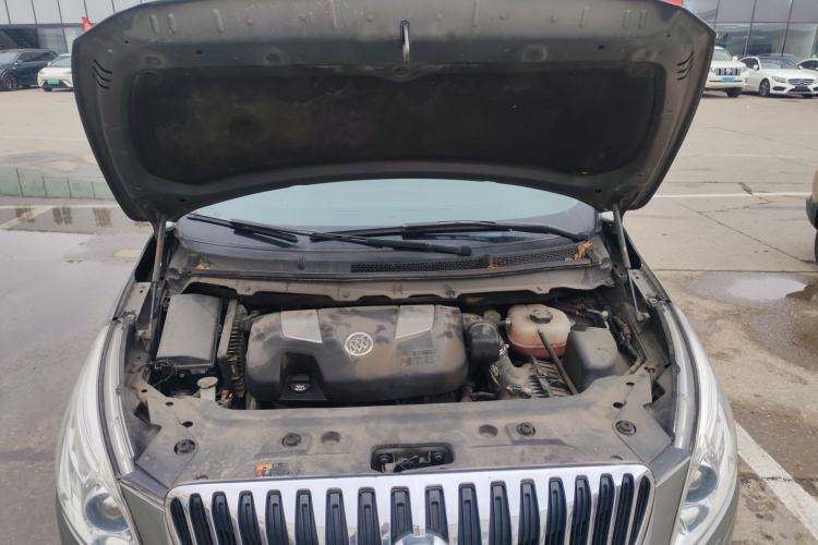 Used Buick GL8 2011 3.0L GT Luxury Business Haoya Edition Engine Bay