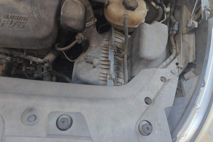 Used Buick GL8 2011 3.0L GT Luxury Business Haoya Edition Engine Bay Left