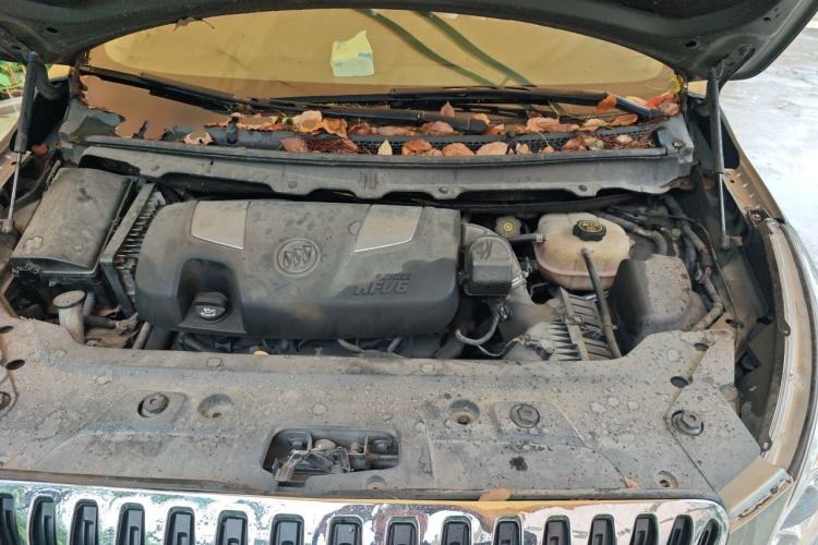 Used Buick GL8 2011 3.0L XT Luxury Business Flagship Edition Engine Bay