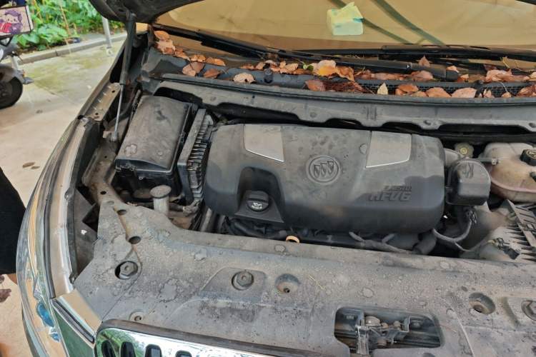 Used Buick GL8 2011 3.0L XT Luxury Business Flagship Edition Engine Bay Right