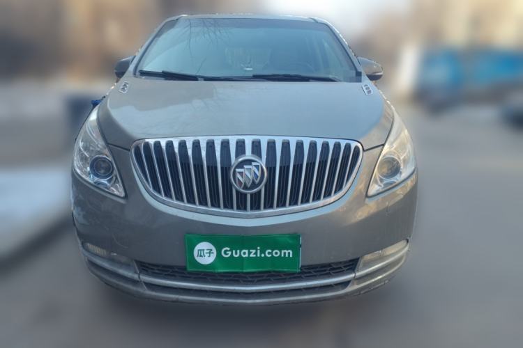 Used Buick GL8 2011 3.0L XT Luxury Business Flagship Edition Front