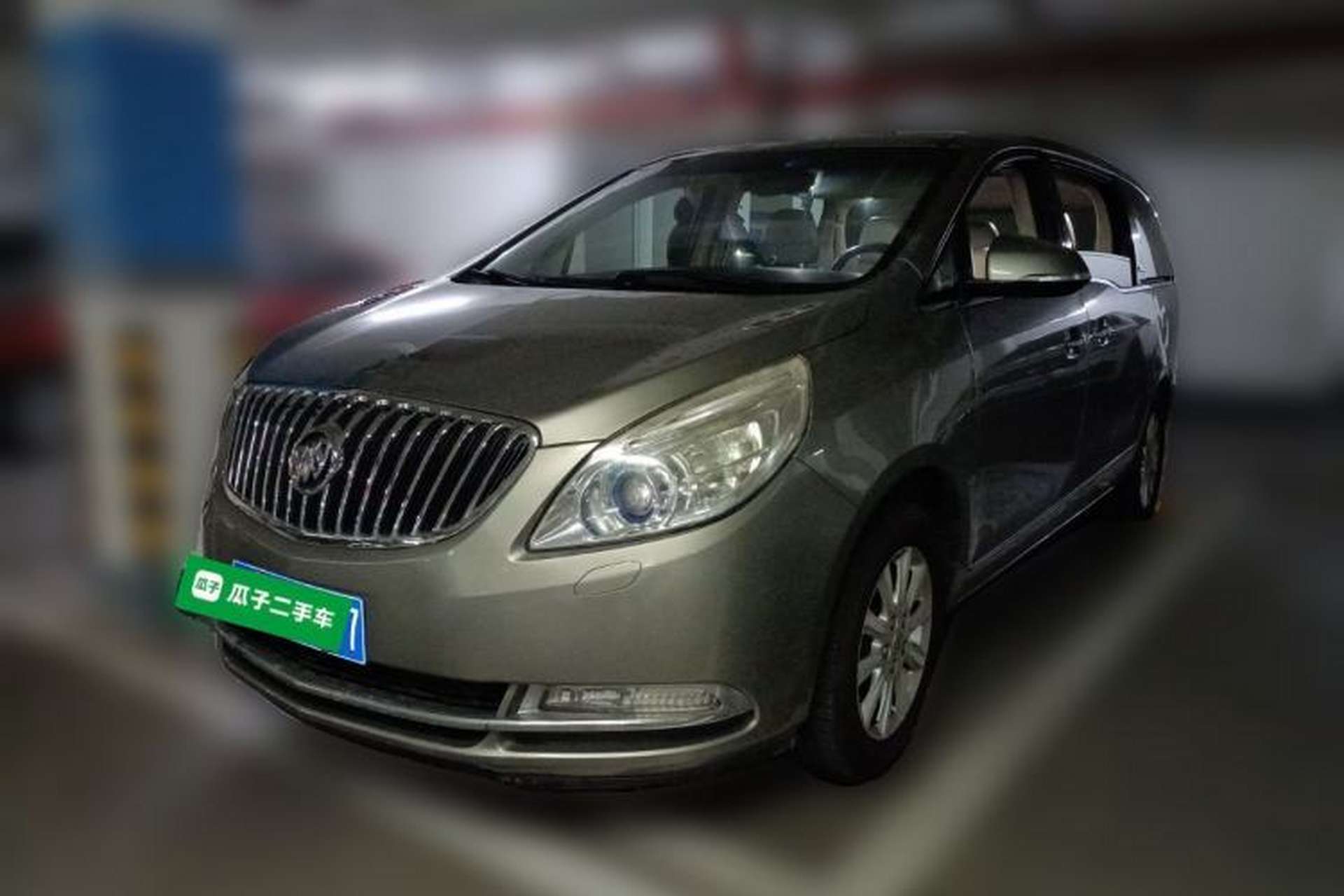 Used Buick GL8 2011 3.0L XT Luxury Business Flagship Edition Front Left 45 Deg